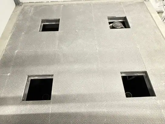 Tette ristdekker i glassfiber