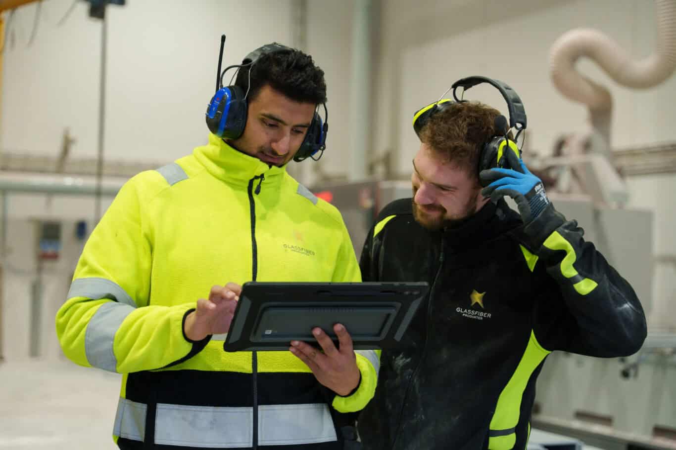 Salmon Evolution fortsetter med glassfiber i byggetrinn 2